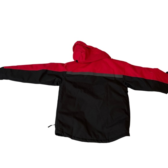 EUC Helly Hansen Women's Vibrant Red and Black Ski Jacket - Picture 14 of 14